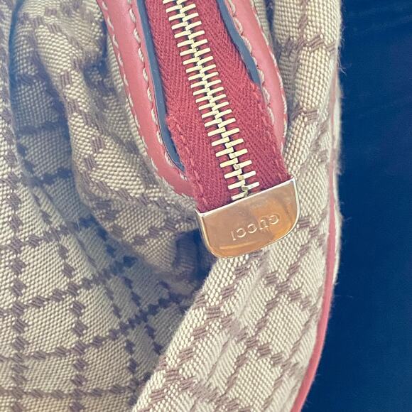 Authentic Gucci Canvas & Pink Leather Shoulder Bag - Picture 9 of 16